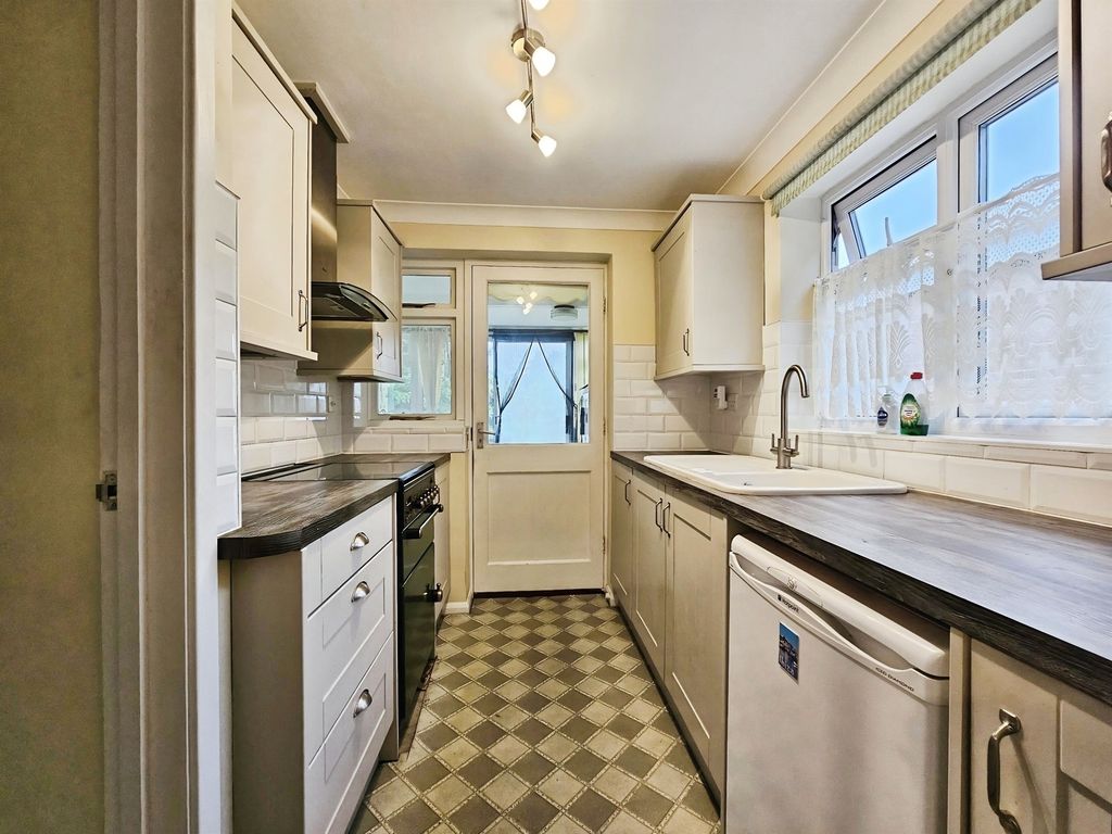 Property photo 2 of 14