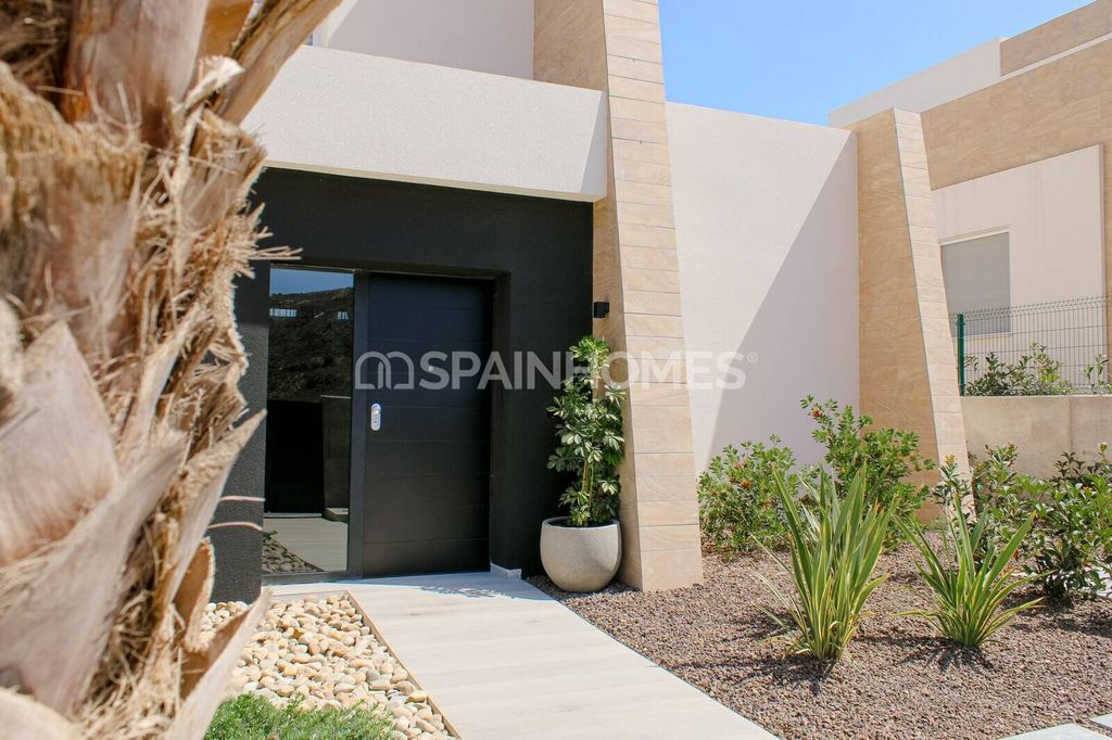 Property photo 2 of 29