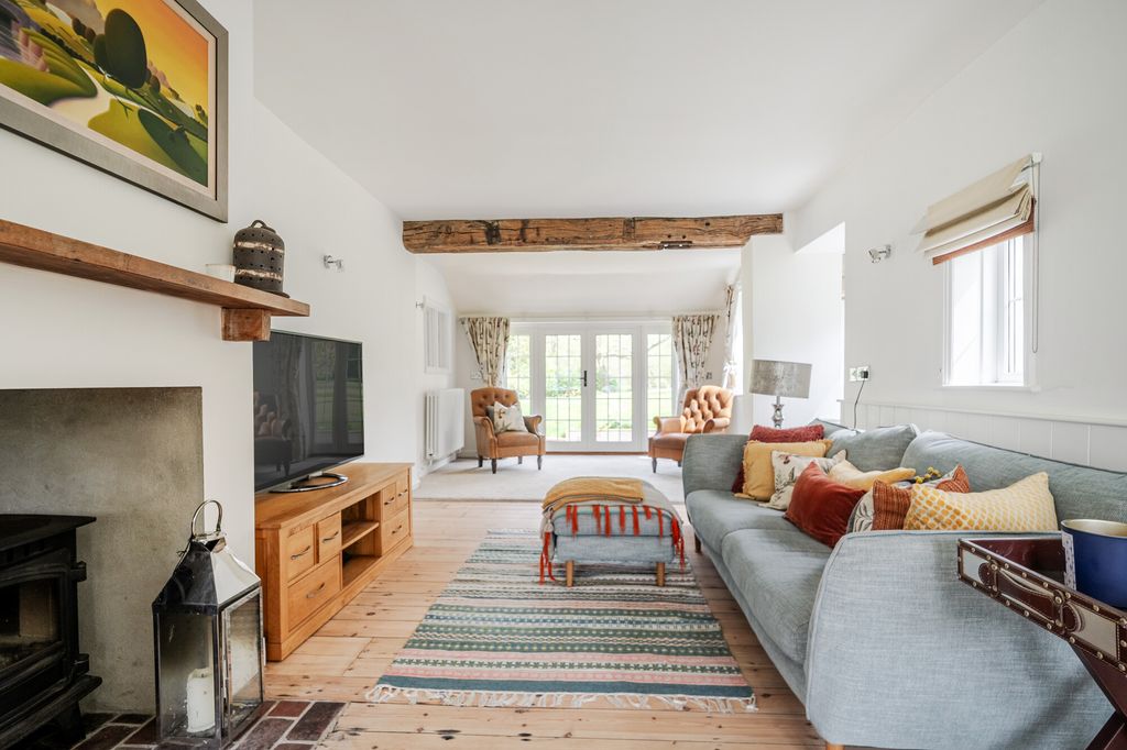 Property photo 2 of 14