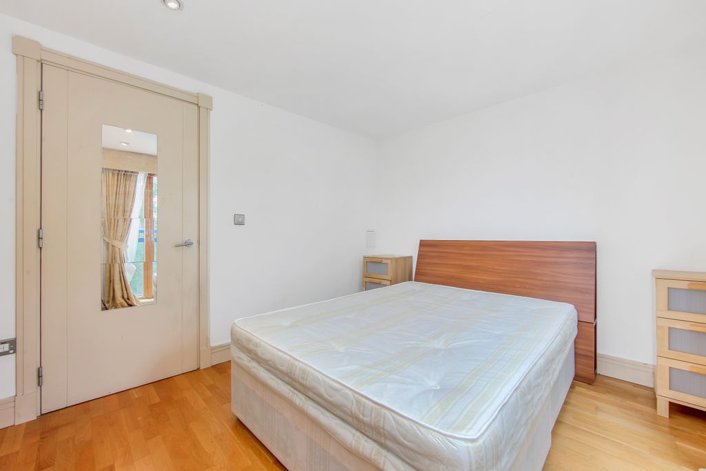 Property photo 3 of 4 Spacephoto (10)