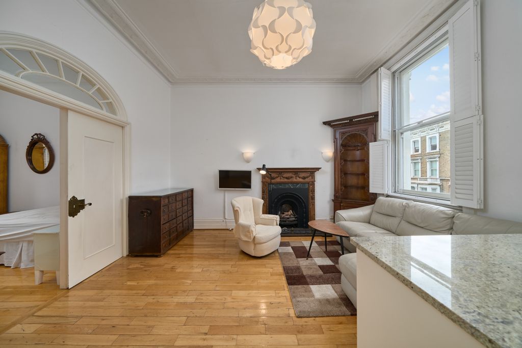 Property photo 2 of 9