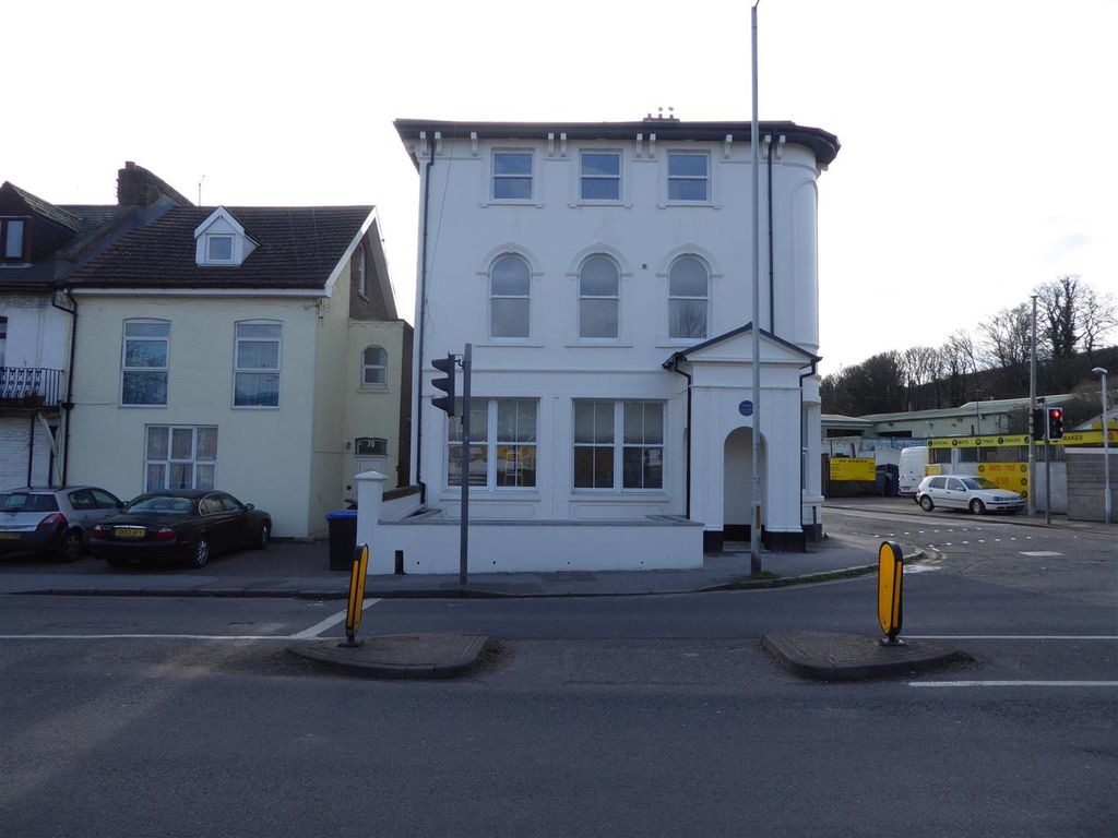 Property photo 1 of 8 003.Jpg