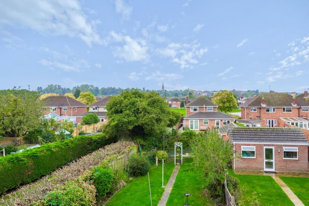 Property photo 2 of 10 Outside View