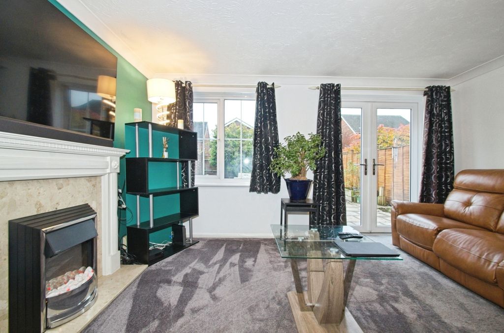 Property photo 2 of 14