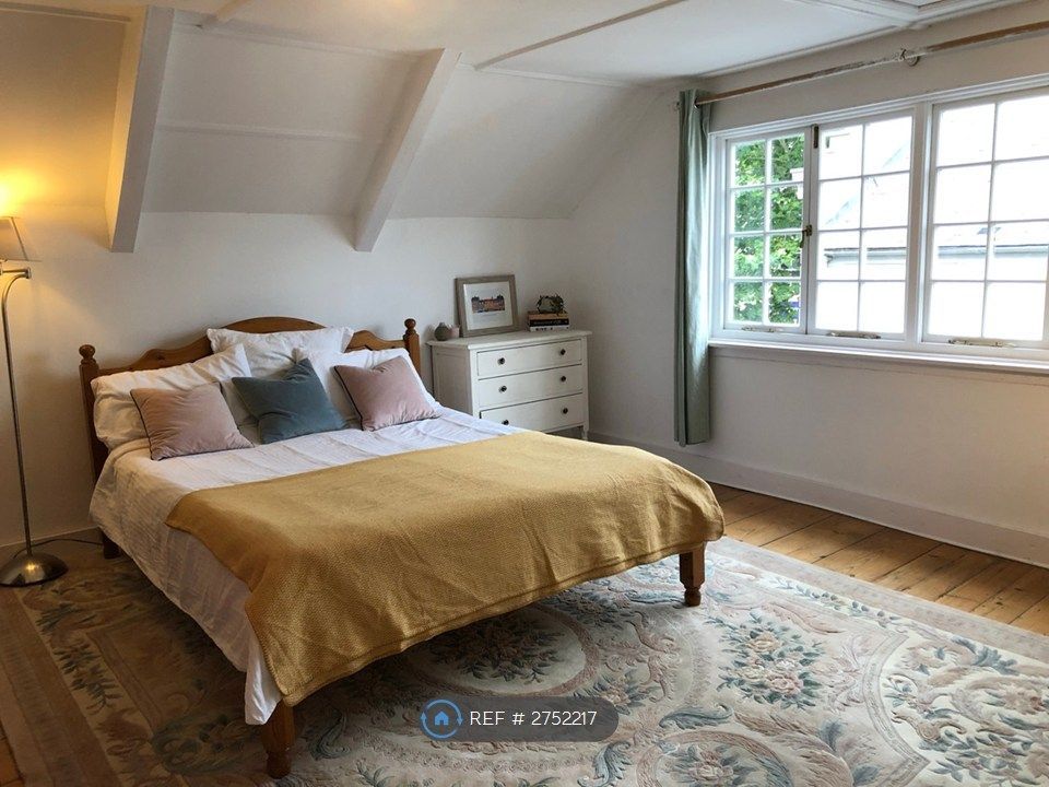 Property photo 2 of 27 Bedroom 1