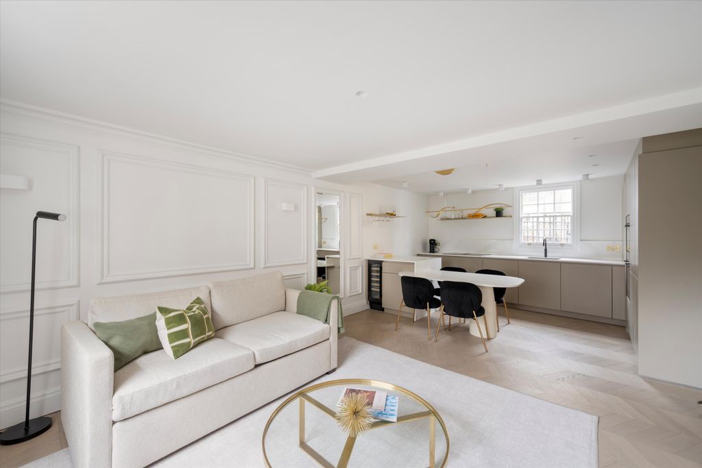 Property photo 1 of 14 Image