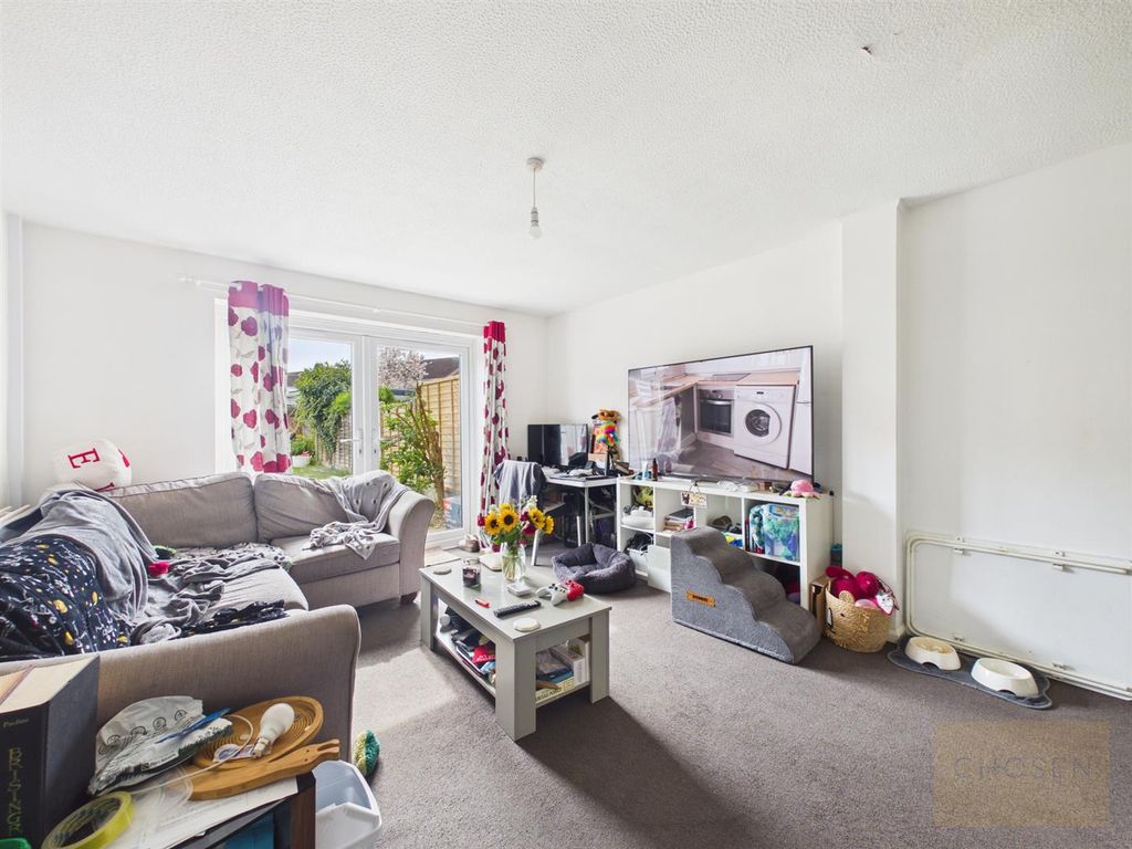 Property photo 3 of 8