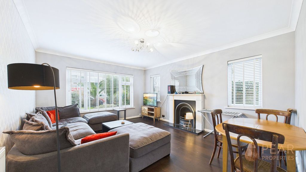 Property photo 2 of 14