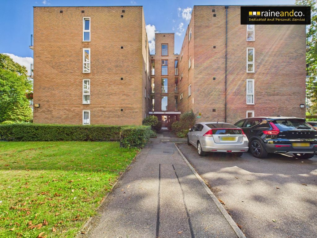 Property photo 2 of 21