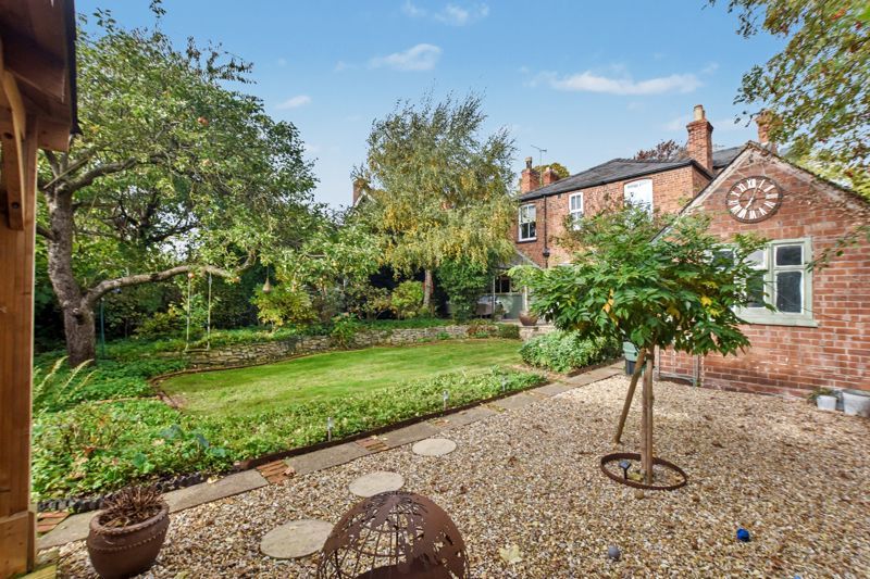 Property photo 2 of 38 Photo 27