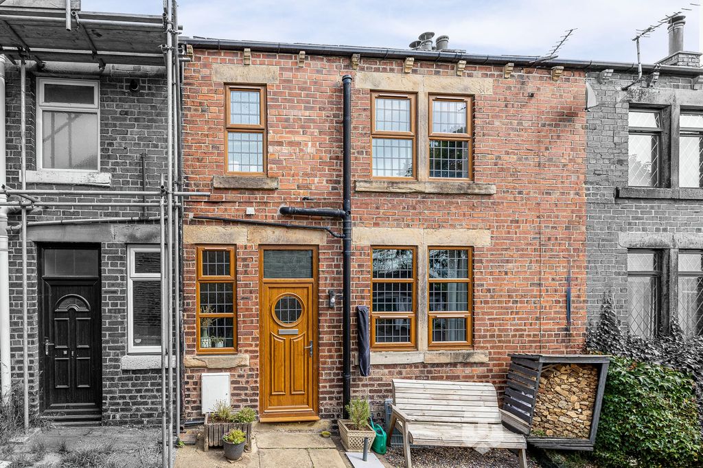 Property photo 1 of 27