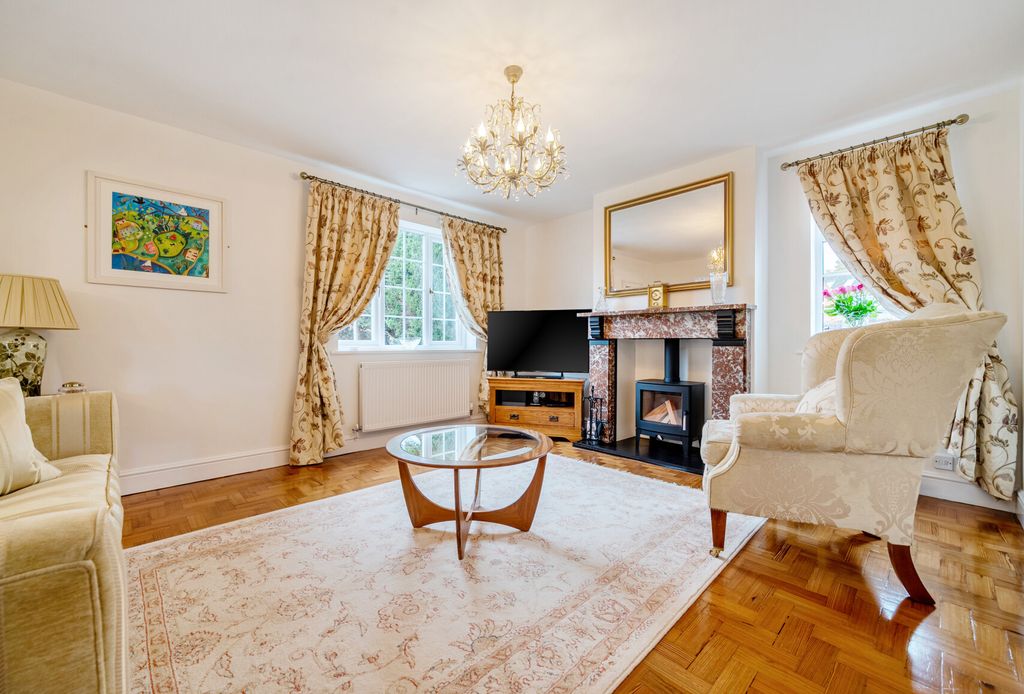 Property photo 3 of 15 1372867-17-6904B0...