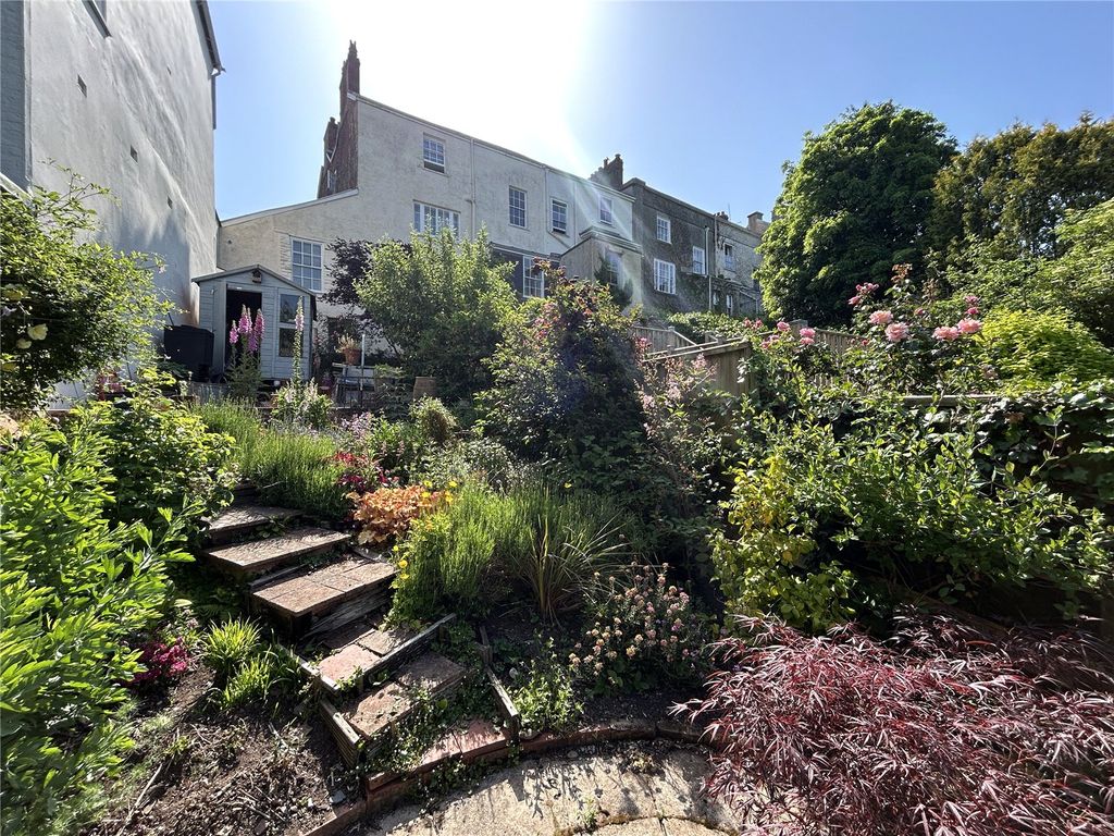 Property photo 1 of 13 54d St Peter Street