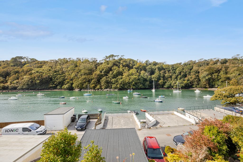 Property photo 2 of 18 A12 - 5Gomorin, Newton Ferrers - 250929