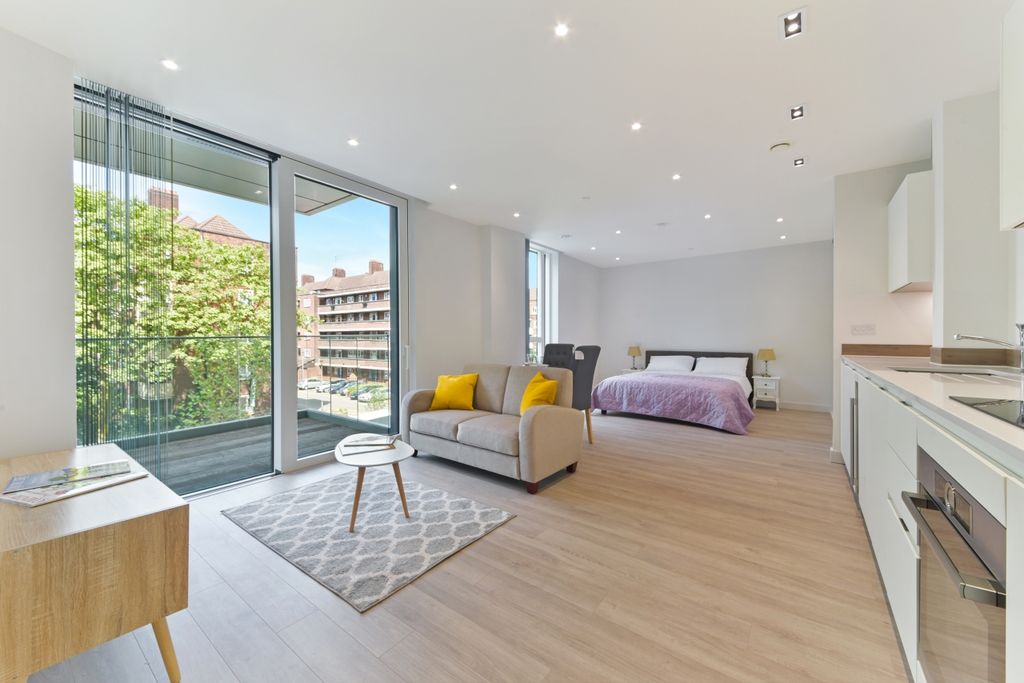 Property photo 1 of 14 Living Area