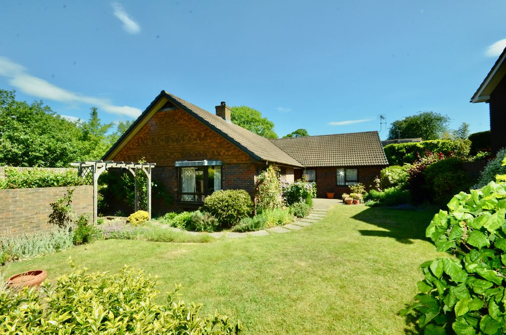 Property photo 1 of 18 Garden