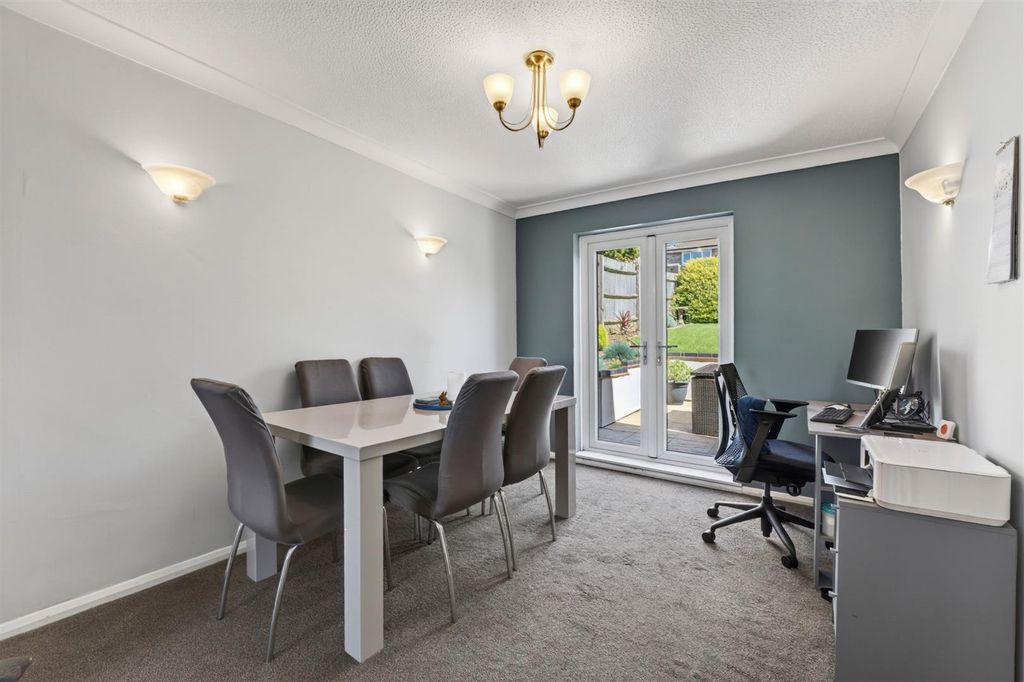 Property photo 3 of 16 33Kentstonecloseweb_63.Jpg