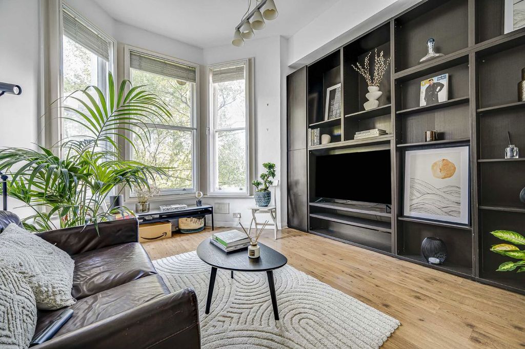 Property photo 1 of 4