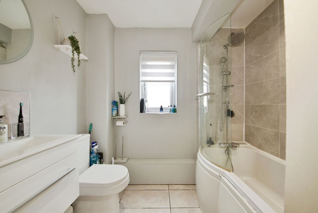 Property photo 2 of 16 Pbox-Img.Jpg