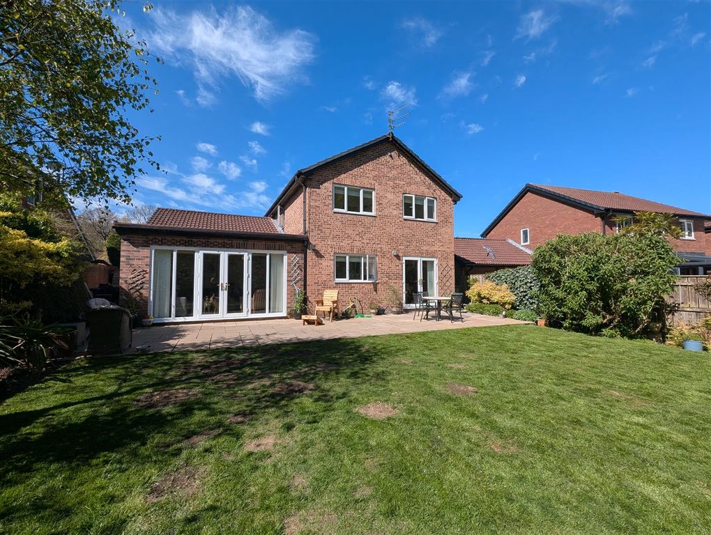 Property photo 2 of 20 Externally