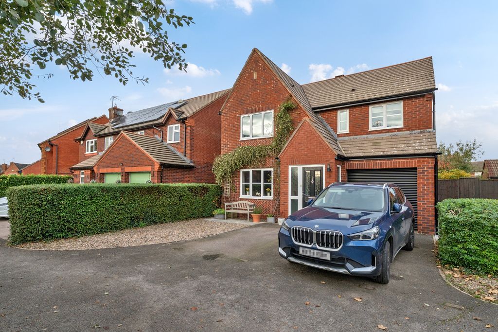 Property photo 1 of 18