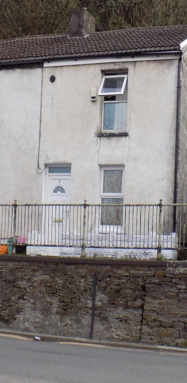 Property photo 1 of 8