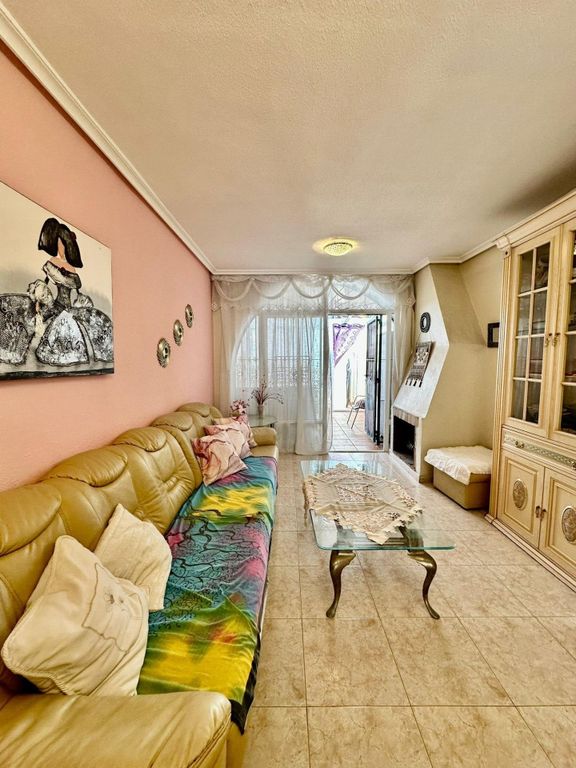 Property photo 1 of 25
