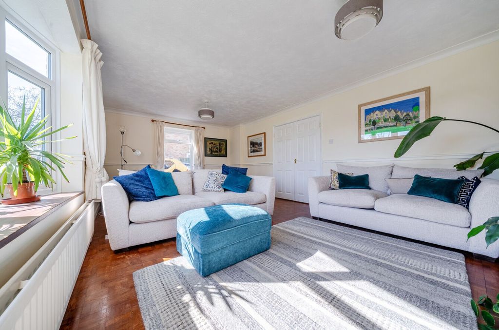 Property photo 3 of 22