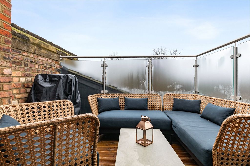 Property photo 3 of 12 Picture No. 05