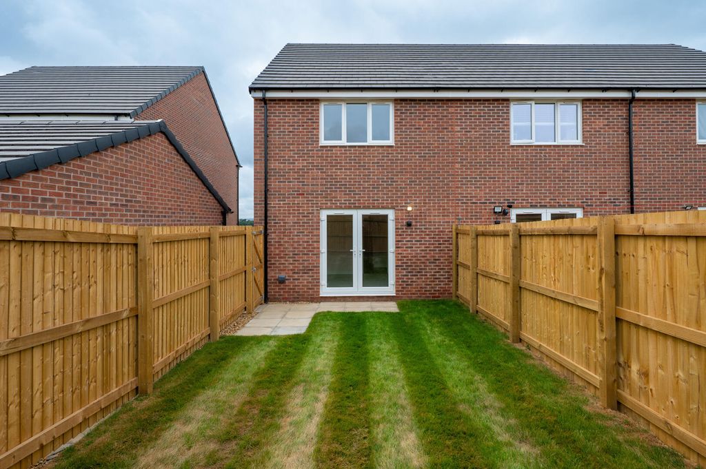 Property photo 2 of 6 Rear Garden