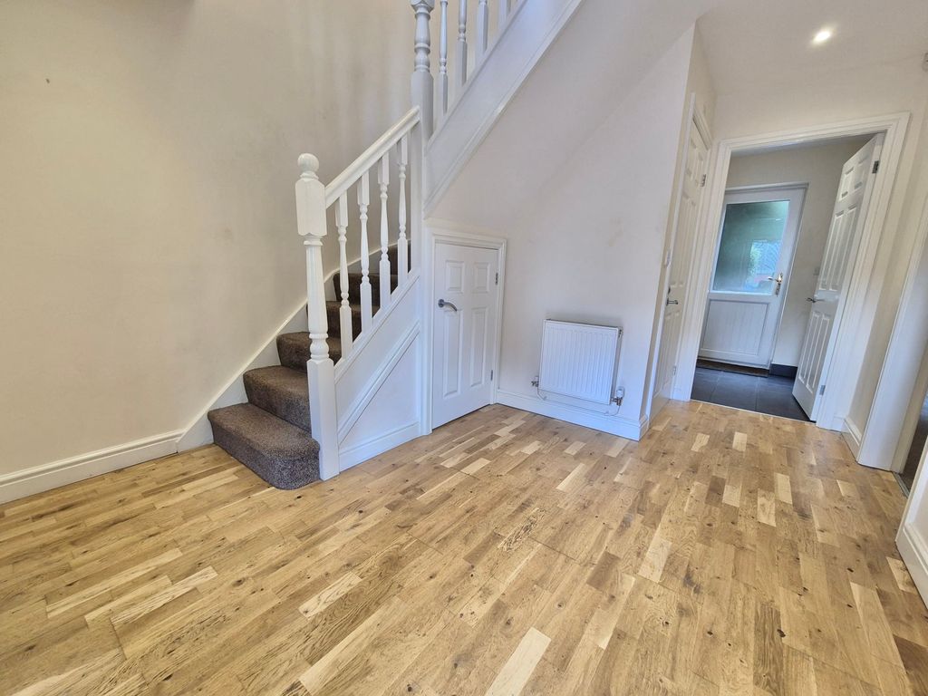Property photo 2 of 32 Img_7843