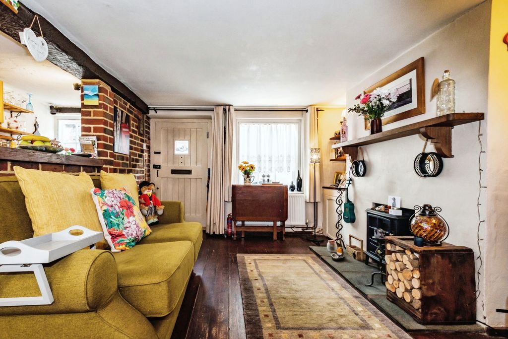 Property photo 3 of 17 Photography