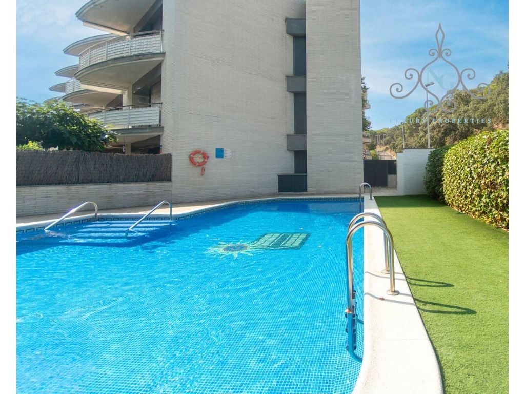 Property photo 1 of 21 Apartment For Sale In Port D'aro