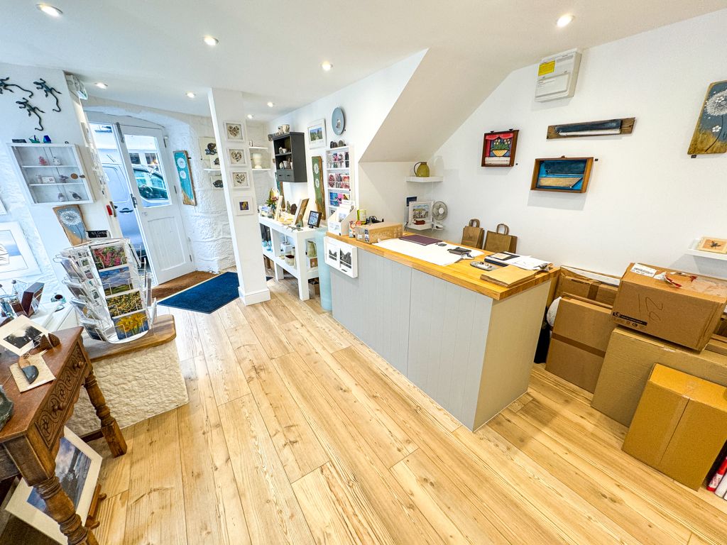 Property photo 2 of 6 Photo 3