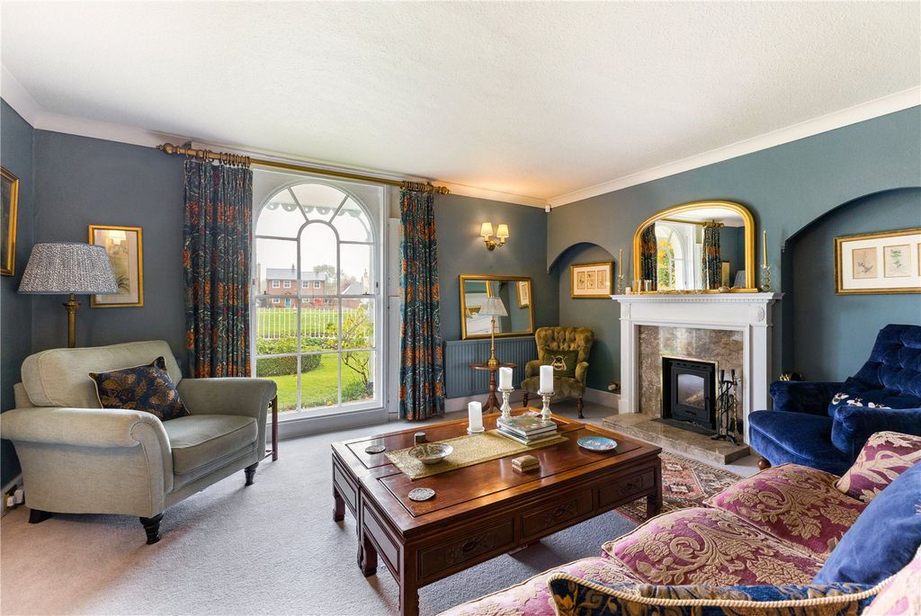 Property photo 2 of 14 Drawing Room