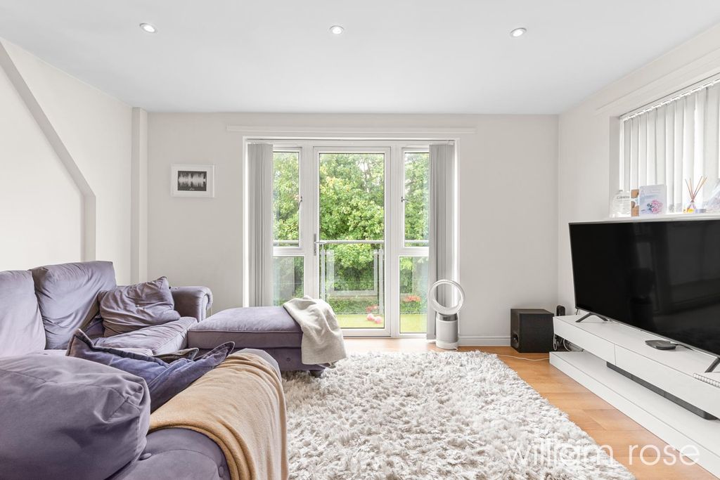 Property photo 3 of 17 Suprahouse_14.Jpg