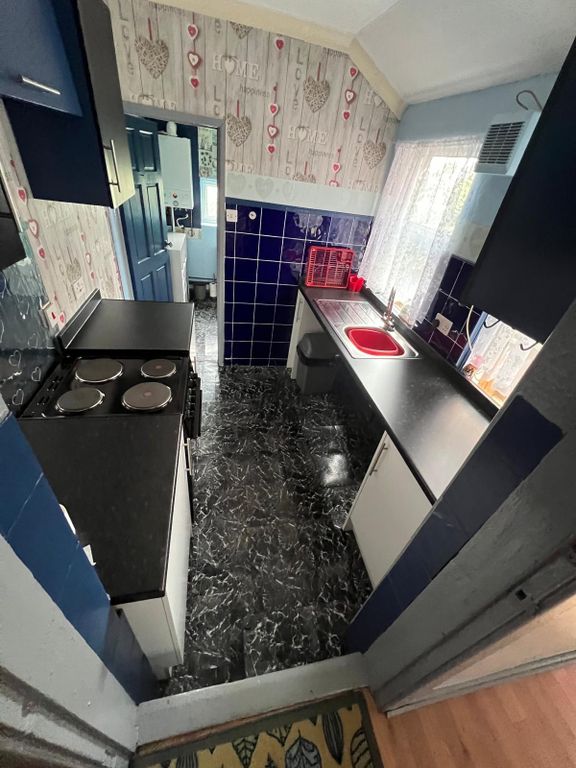 Property photo 2 of 8