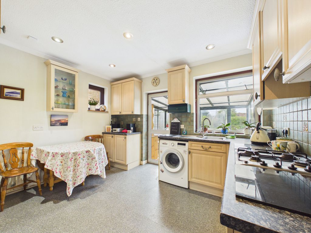 Property photo 3 of 19 Cam02536G0-Pr0167-Still003