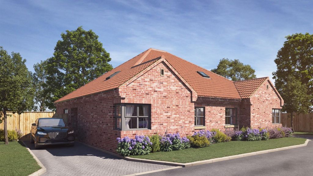 Property photo 1 of 12 Brandesburton Htd Hr.Jpg