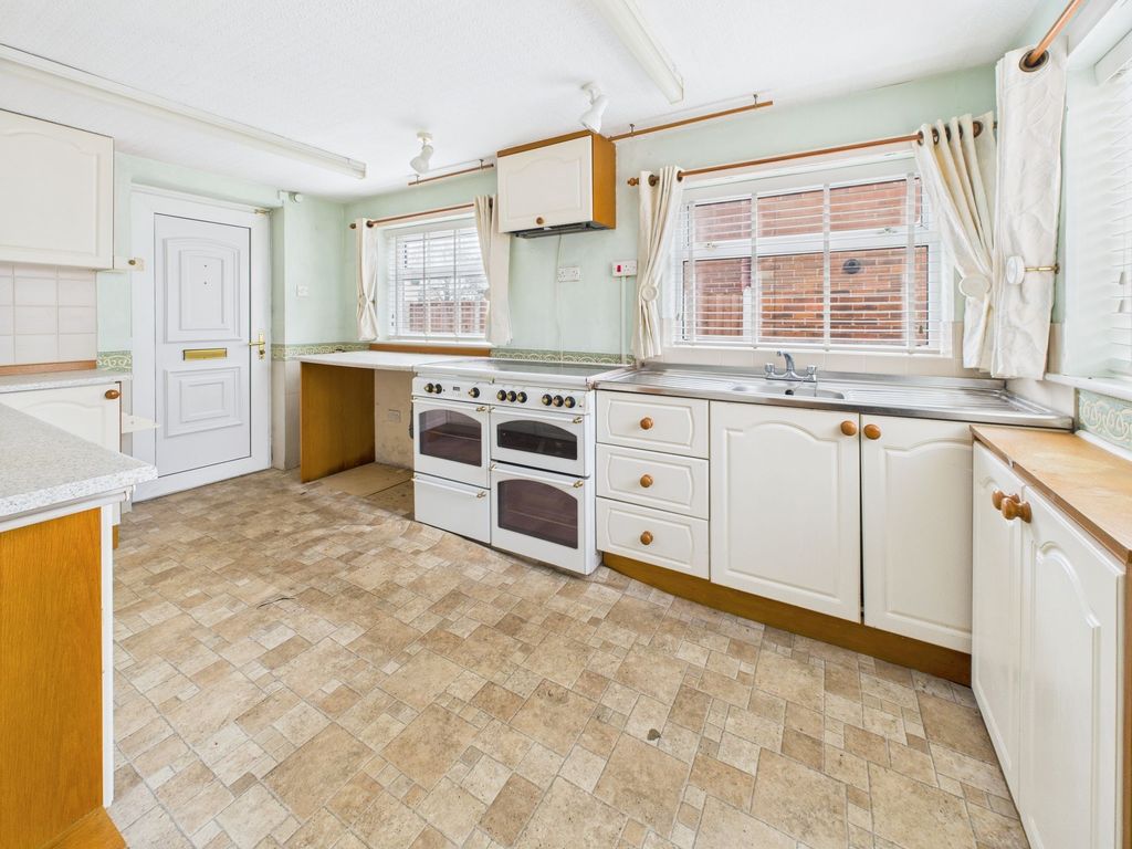 Property photo 3 of 21