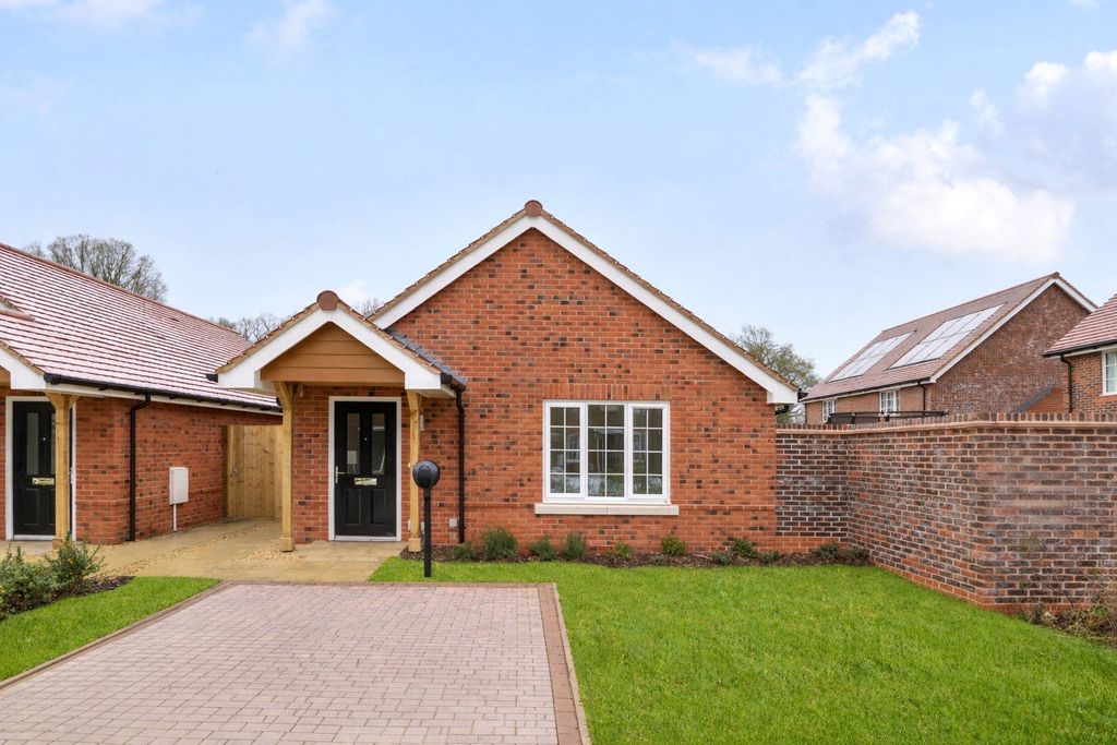 Property photo 1 of 13 Front