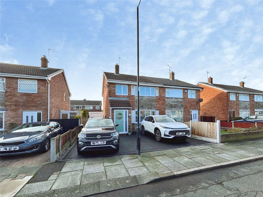 Property photo 1 of 10 Front