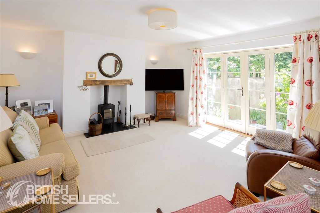 Property photo 2 of 39 Picture No. 64