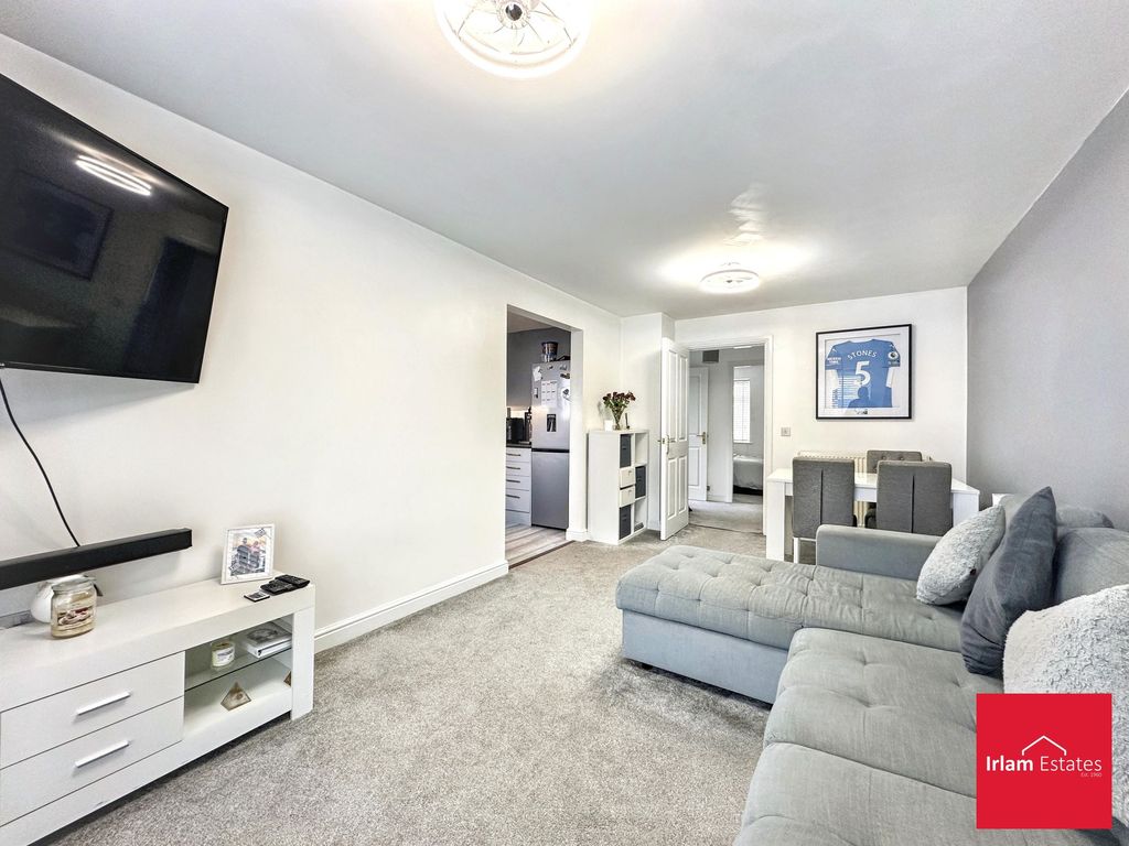 Property photo 2 of 6