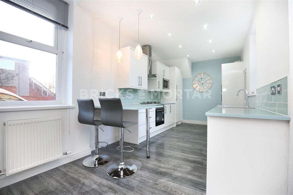 Property photo 2 of 18 Yba2Kz6Txjdrtkkxy3Wvflymixa.Jpg