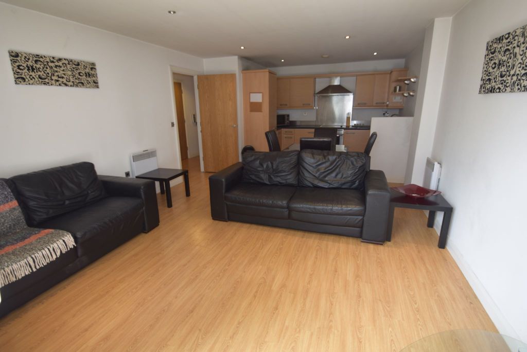 Property photo 2 of 13 Lounge