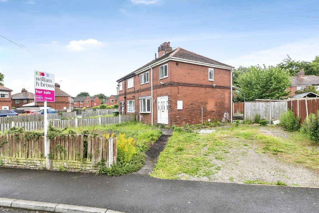 Property photo 1 of 17