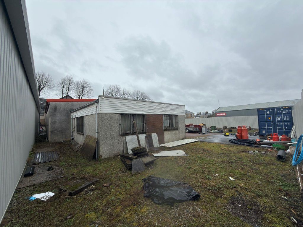 Property photo 3 of 24