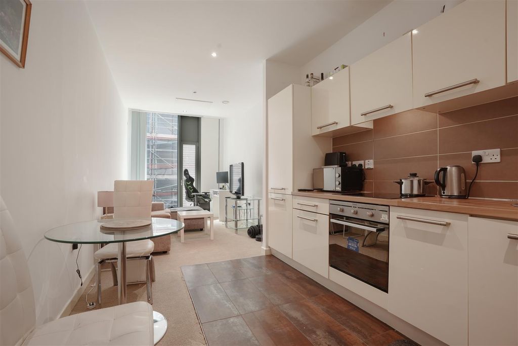 Property photo 2 of 19 Kitchen/Living Room