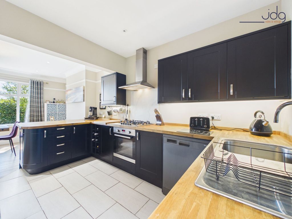Property photo 2 of 17 Open Plan Kitchen Dining With Pantry